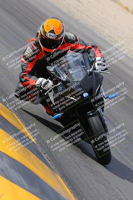 media/Nov-05-2022-SoCal Trackdays (Sat) [[f8d9b725ab]]/Turn 15 Inside (145pm)/